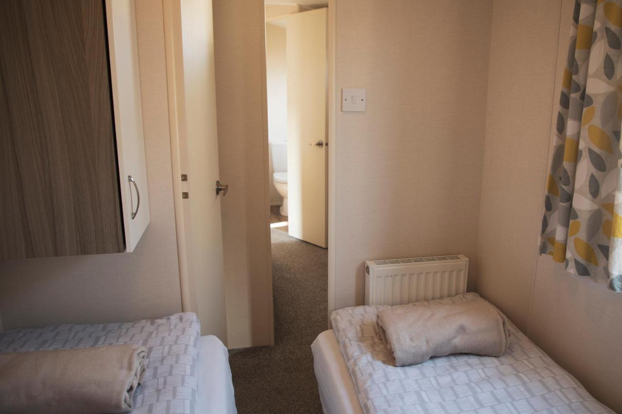 41 Orchard Bank, 3 Bed, Rockley Park Poole Villa Esterno foto