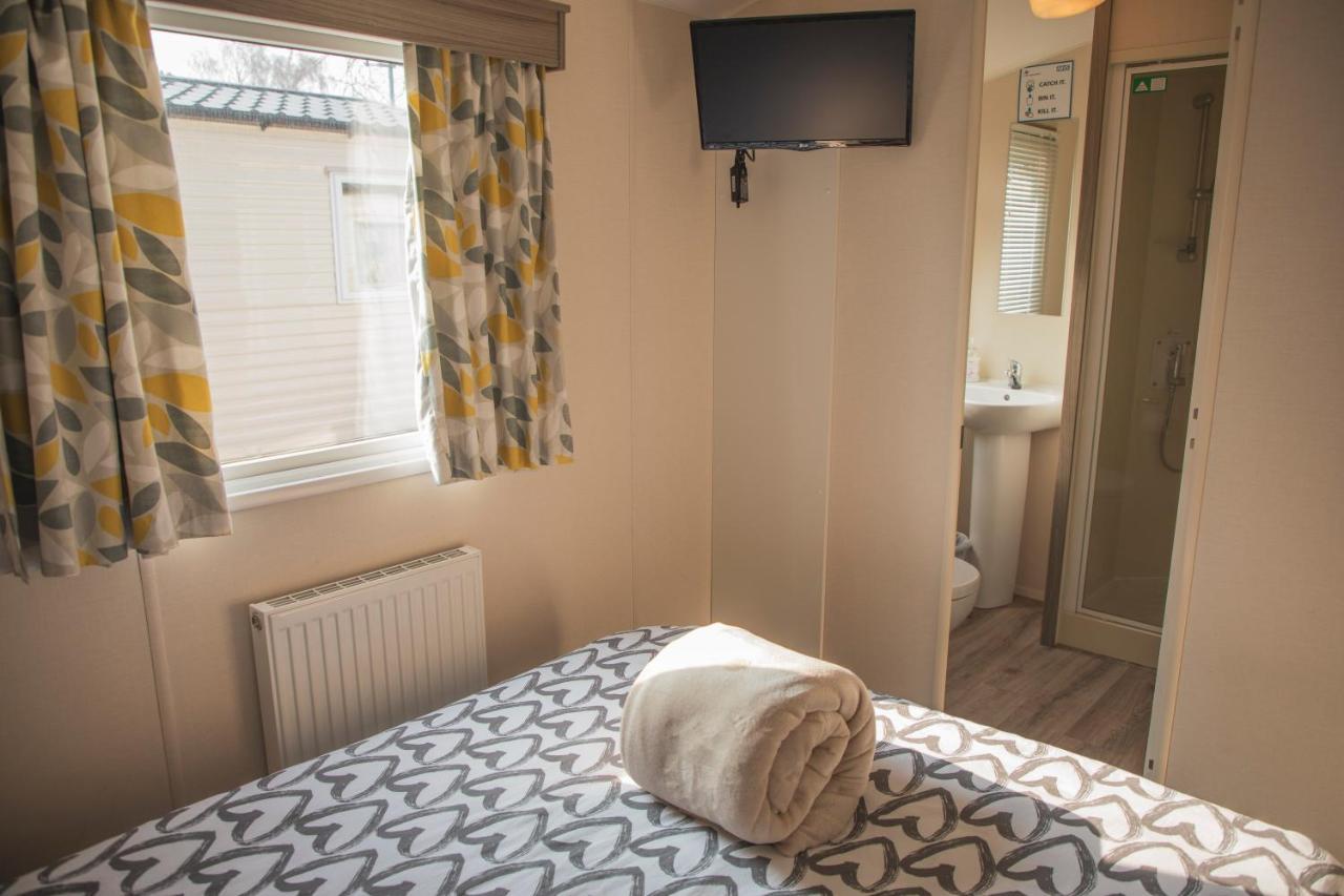 41 Orchard Bank, 3 Bed, Rockley Park Poole Villa Esterno foto